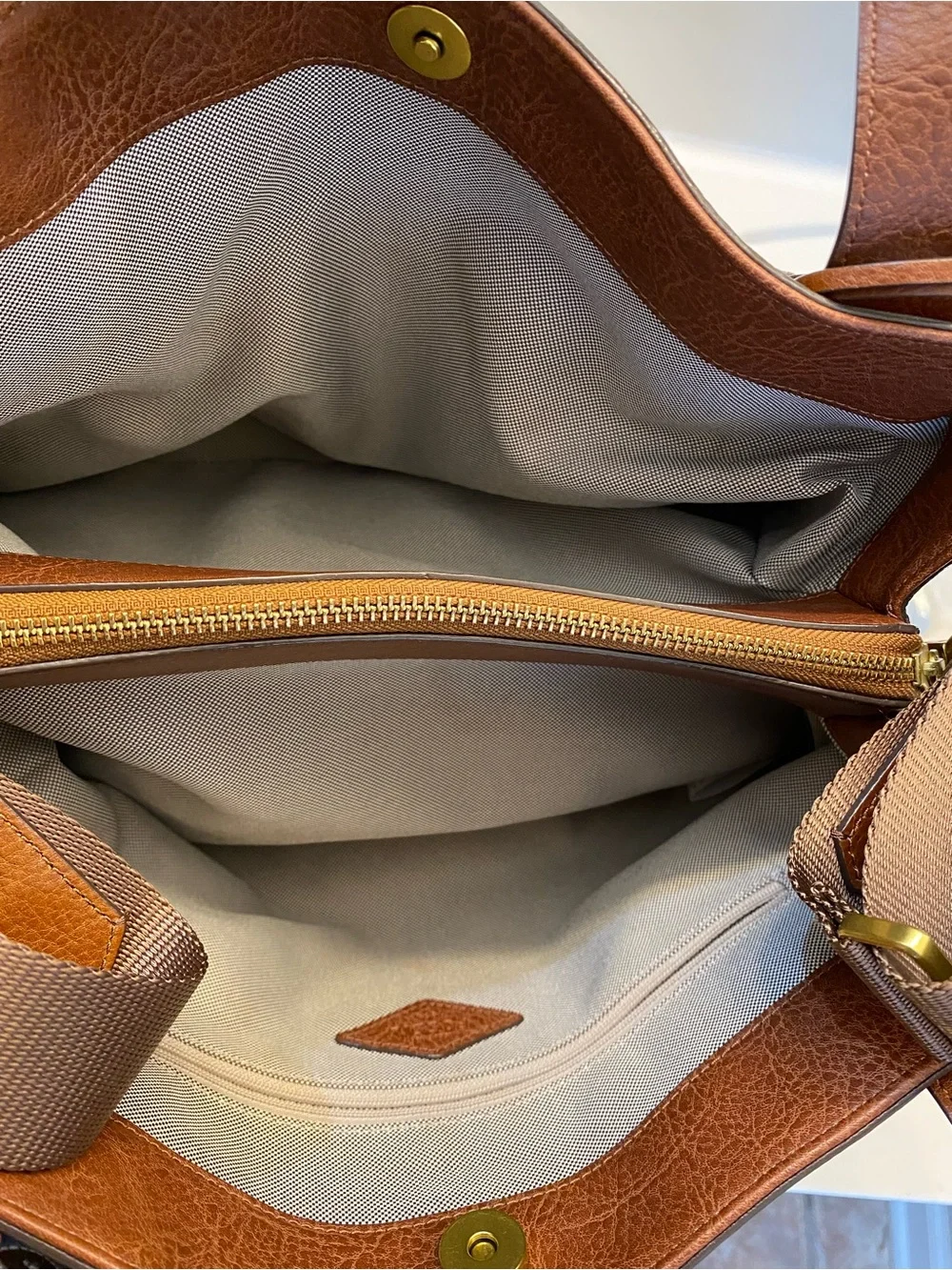 Vintage Fossil Maya Satchel excellent condition clean interior and exterior